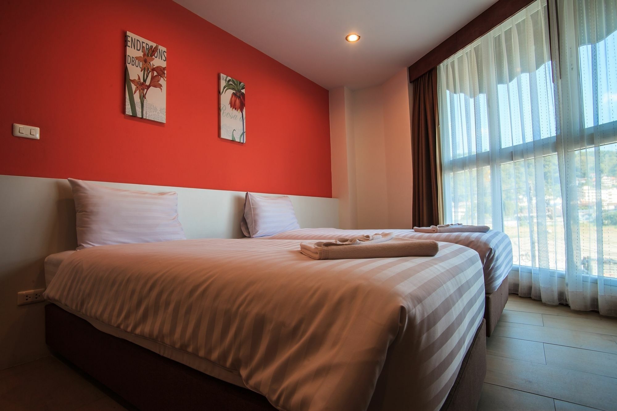Paksaa Boutique Hotel Patong Exterior foto
